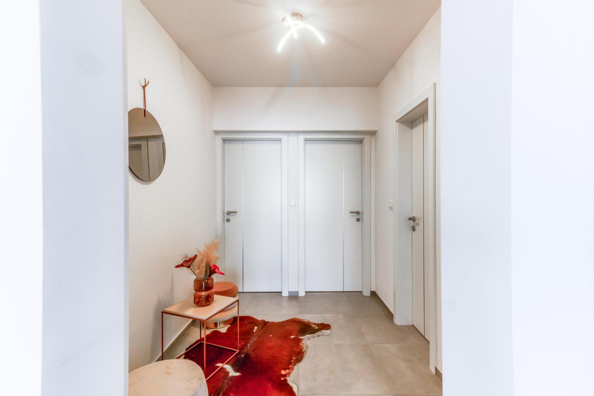 Apartment A&d *